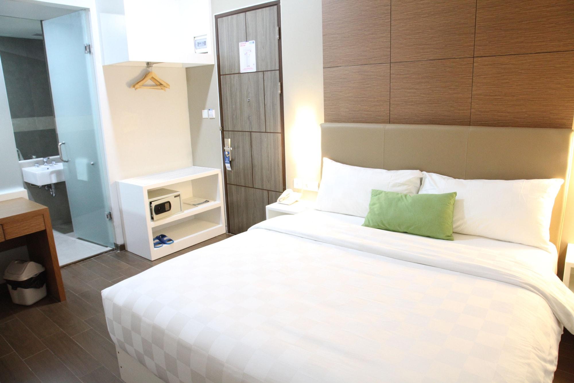 Terraz Tree Hotel Dżakarta Zewnętrze zdjęcie