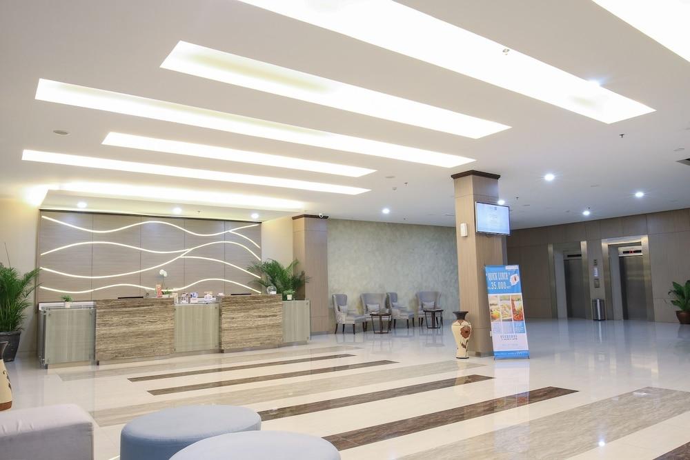 Terraz Tree Hotel Dżakarta Zewnętrze zdjęcie