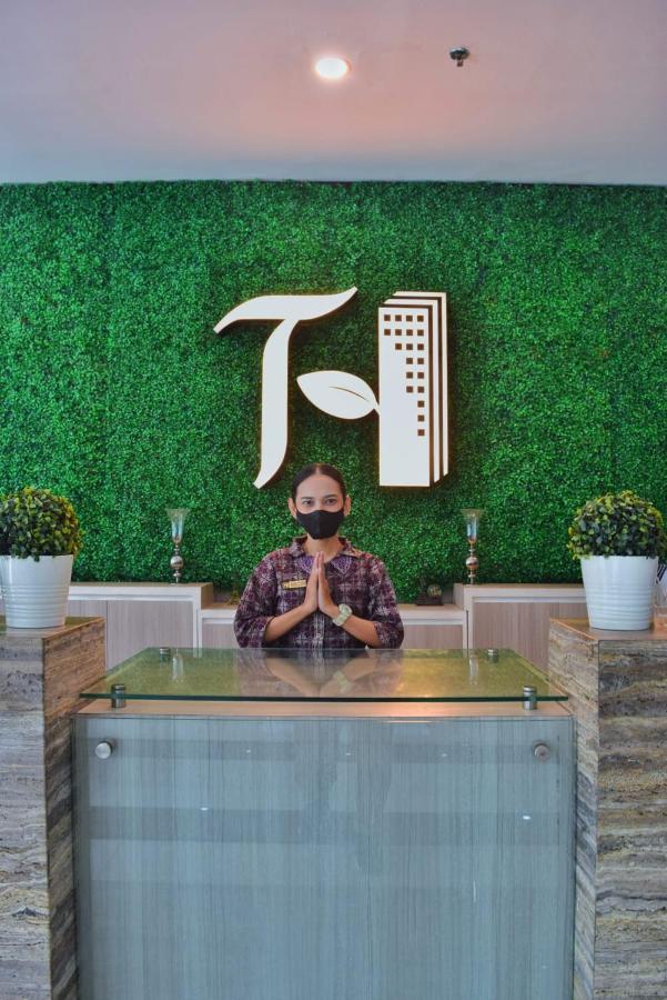 Terraz Tree Hotel Dżakarta Zewnętrze zdjęcie