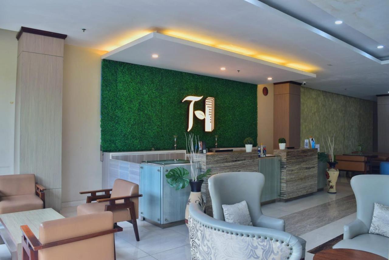 Terraz Tree Hotel Dżakarta Zewnętrze zdjęcie