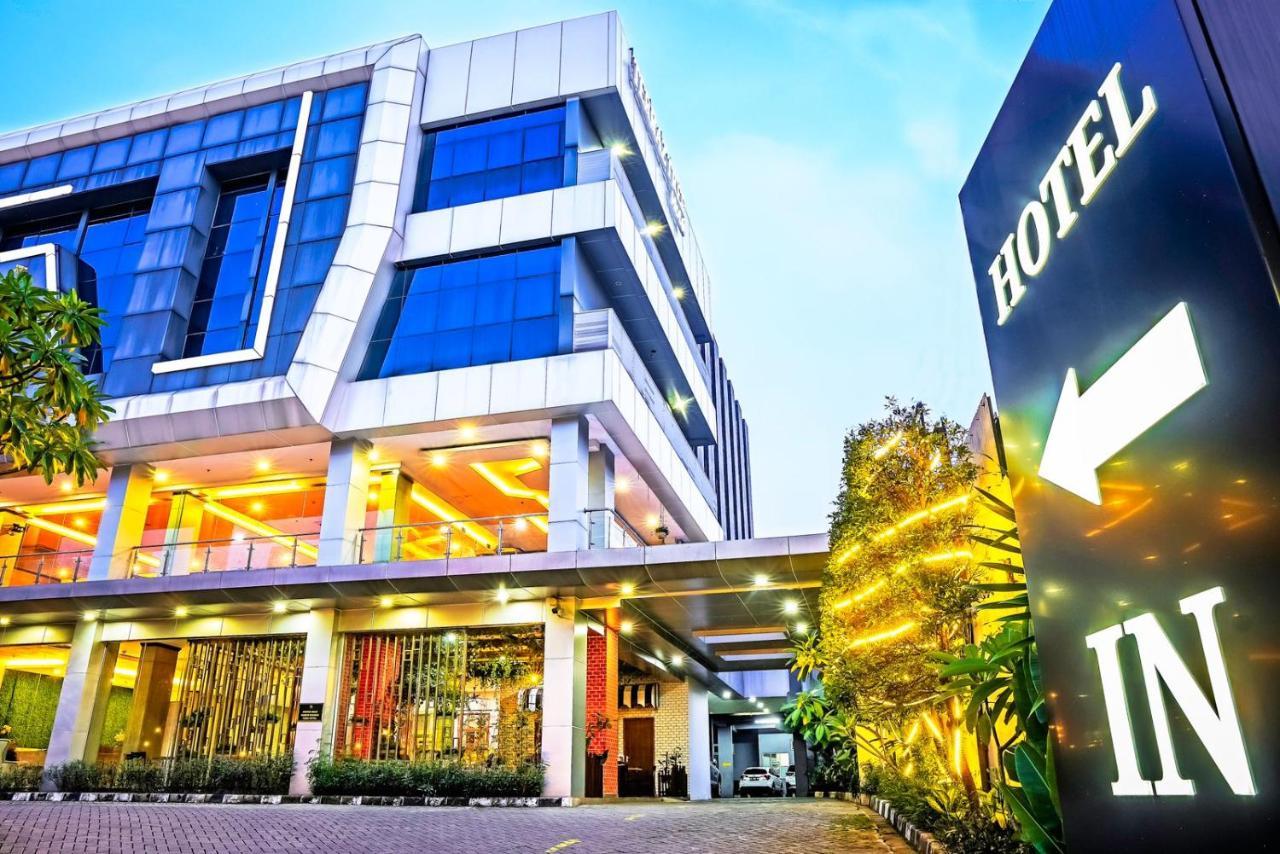 Terraz Tree Hotel Dżakarta Zewnętrze zdjęcie