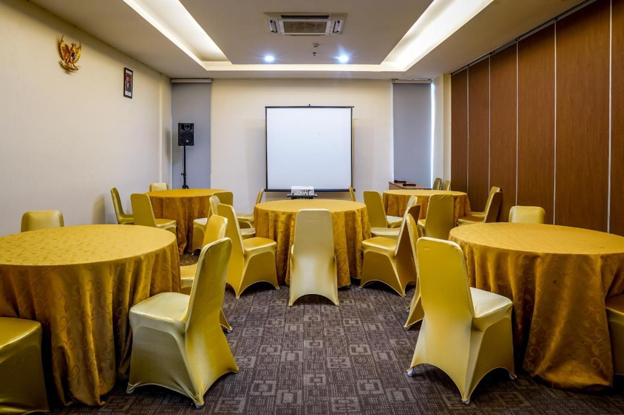 Terraz Tree Hotel Dżakarta Zewnętrze zdjęcie