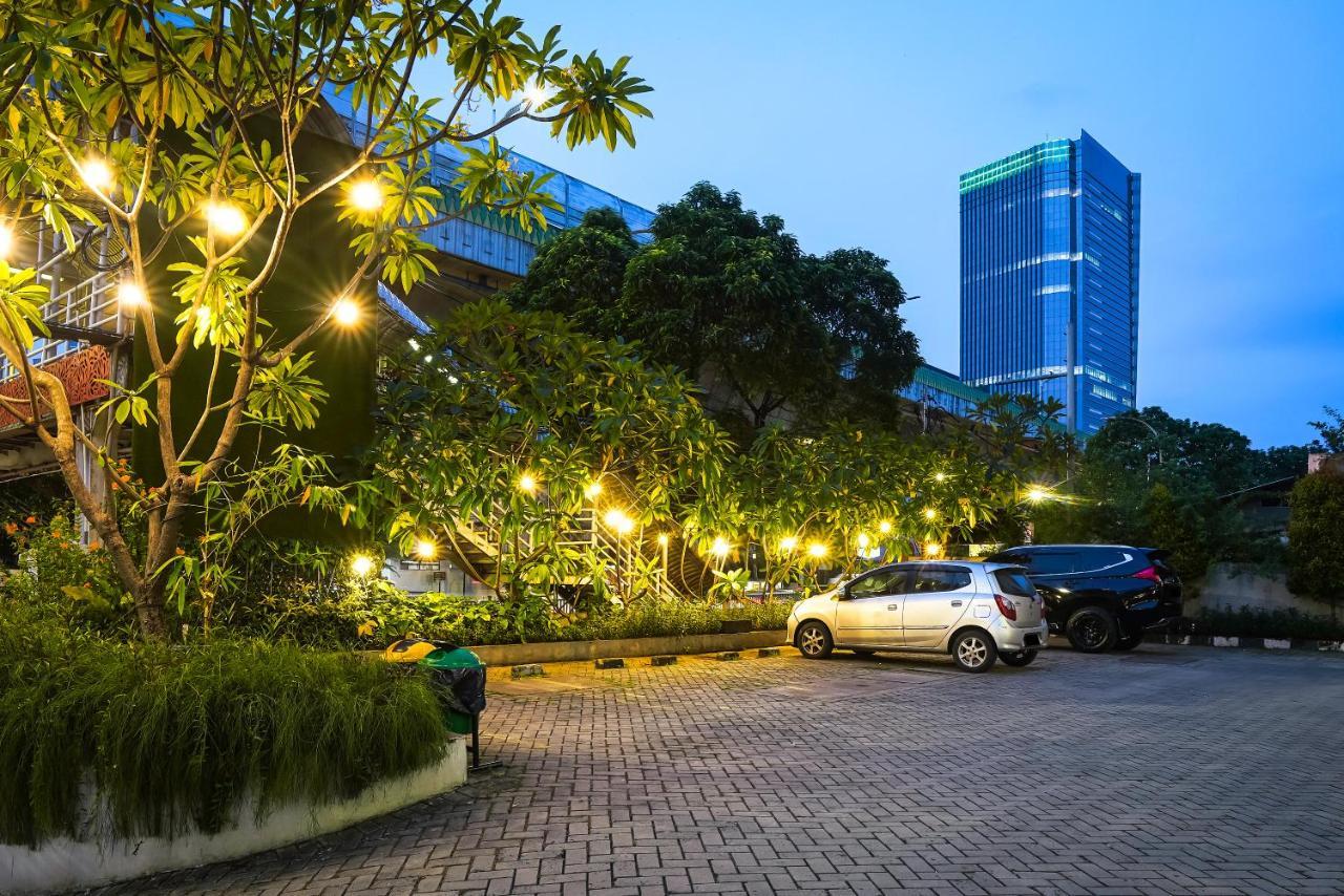 Terraz Tree Hotel Dżakarta Zewnętrze zdjęcie