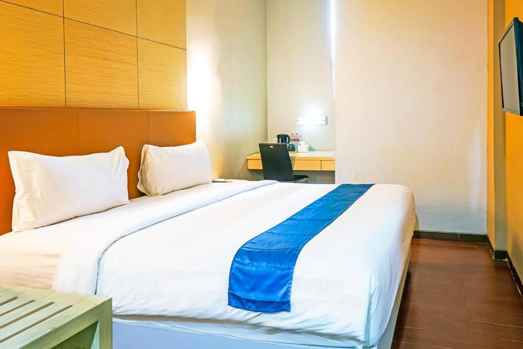Terraz Tree Hotel Dżakarta Zewnętrze zdjęcie